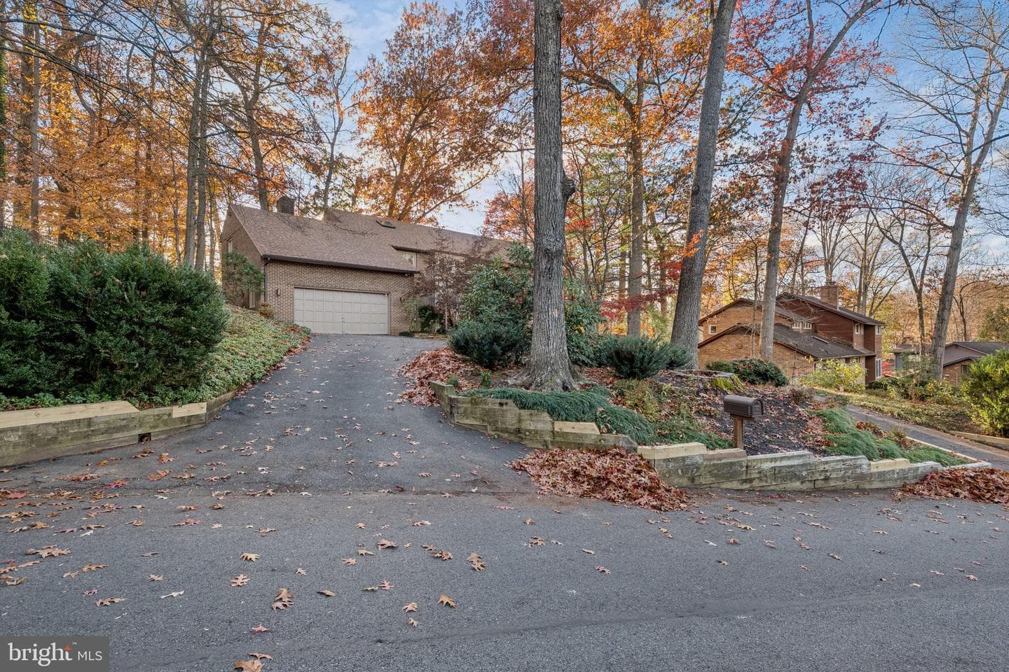 9216 Beech Hill Drive photo 12