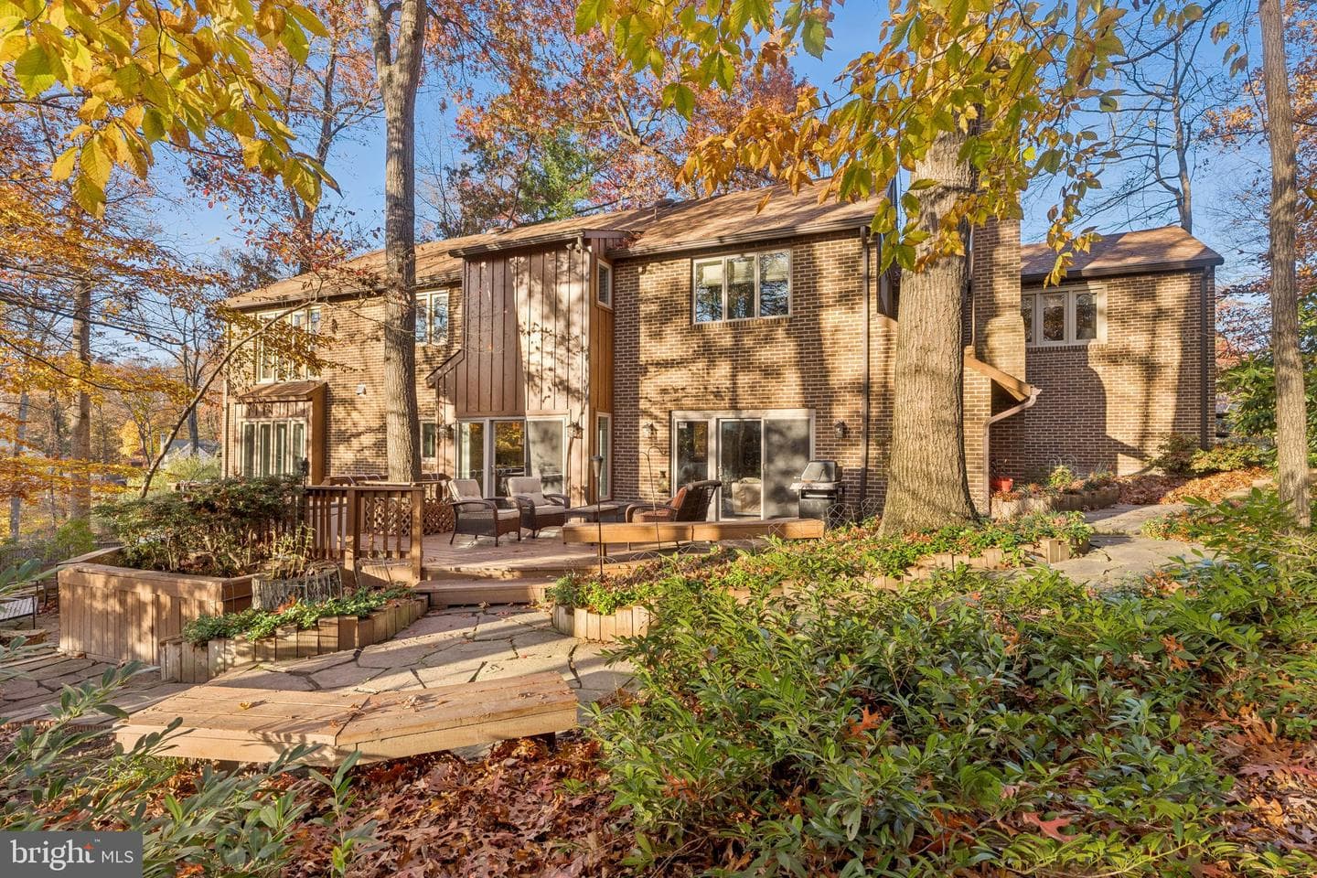 9216 Beech Hill Drive photo 4