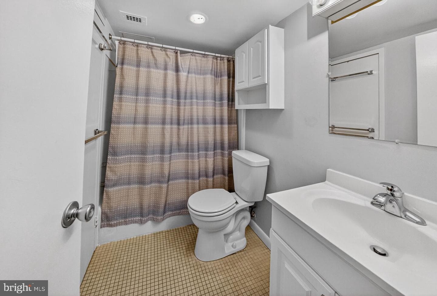4242 E West Highway #714 photo 12
