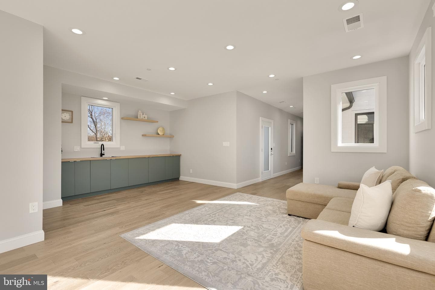 14051 Esworthy Road photo 35