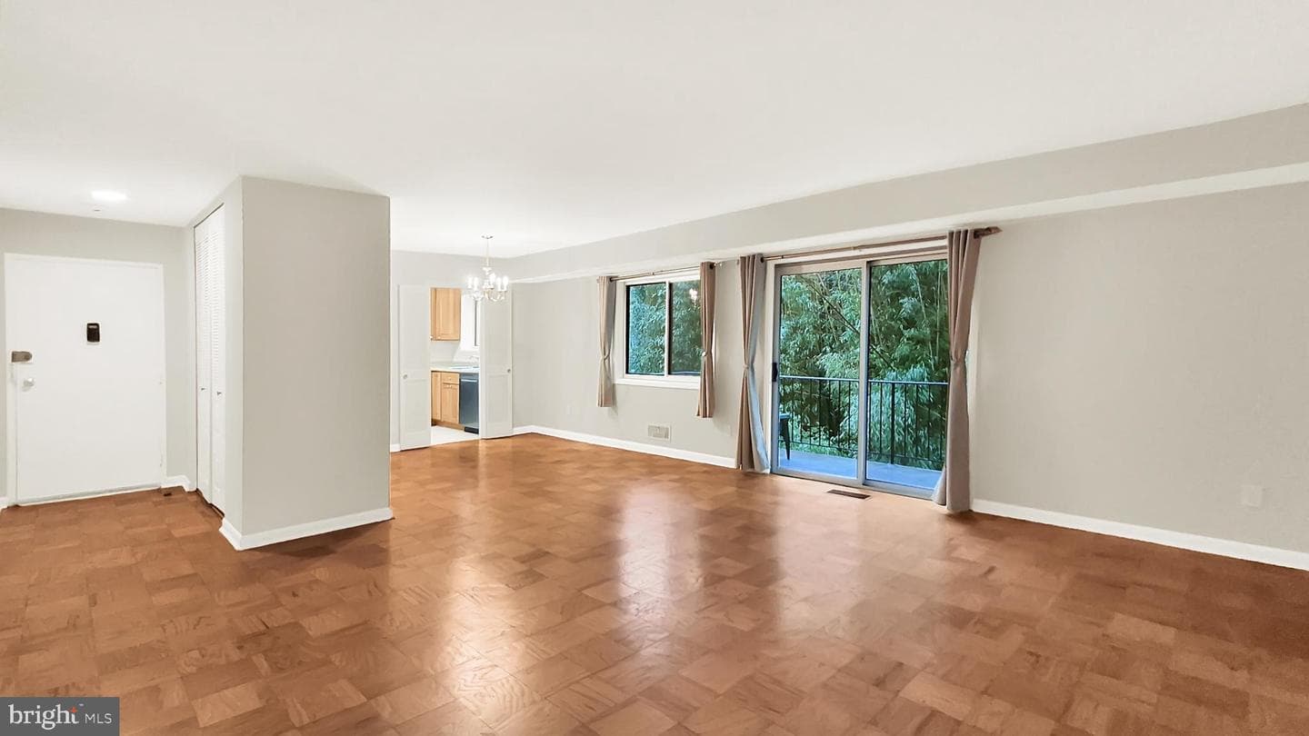 10655 Montrose Avenue #103 photo 15