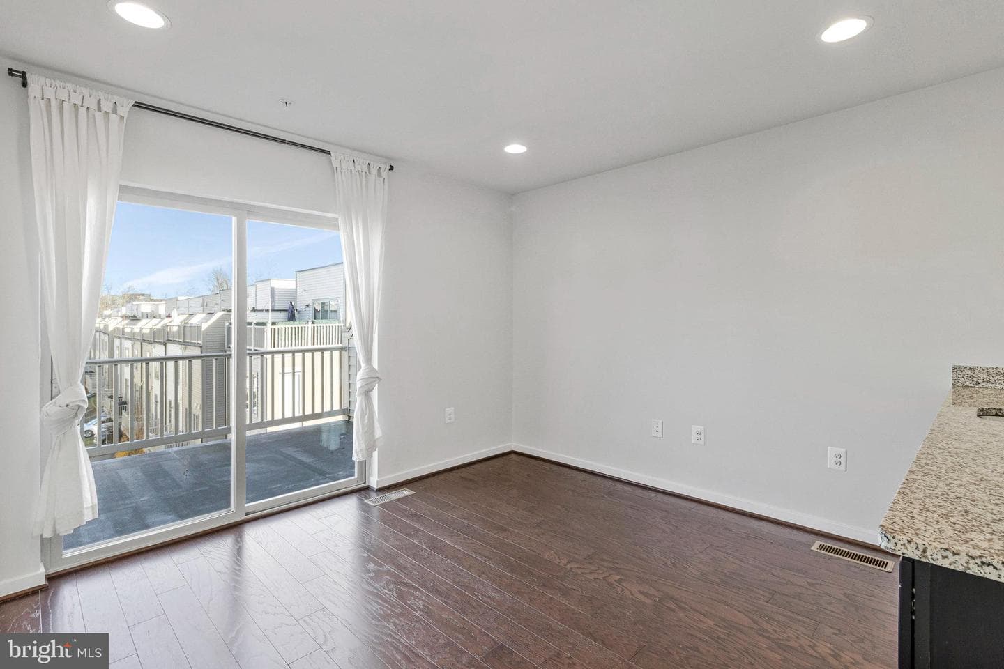 1924 Chapman Ave #10 photo 20