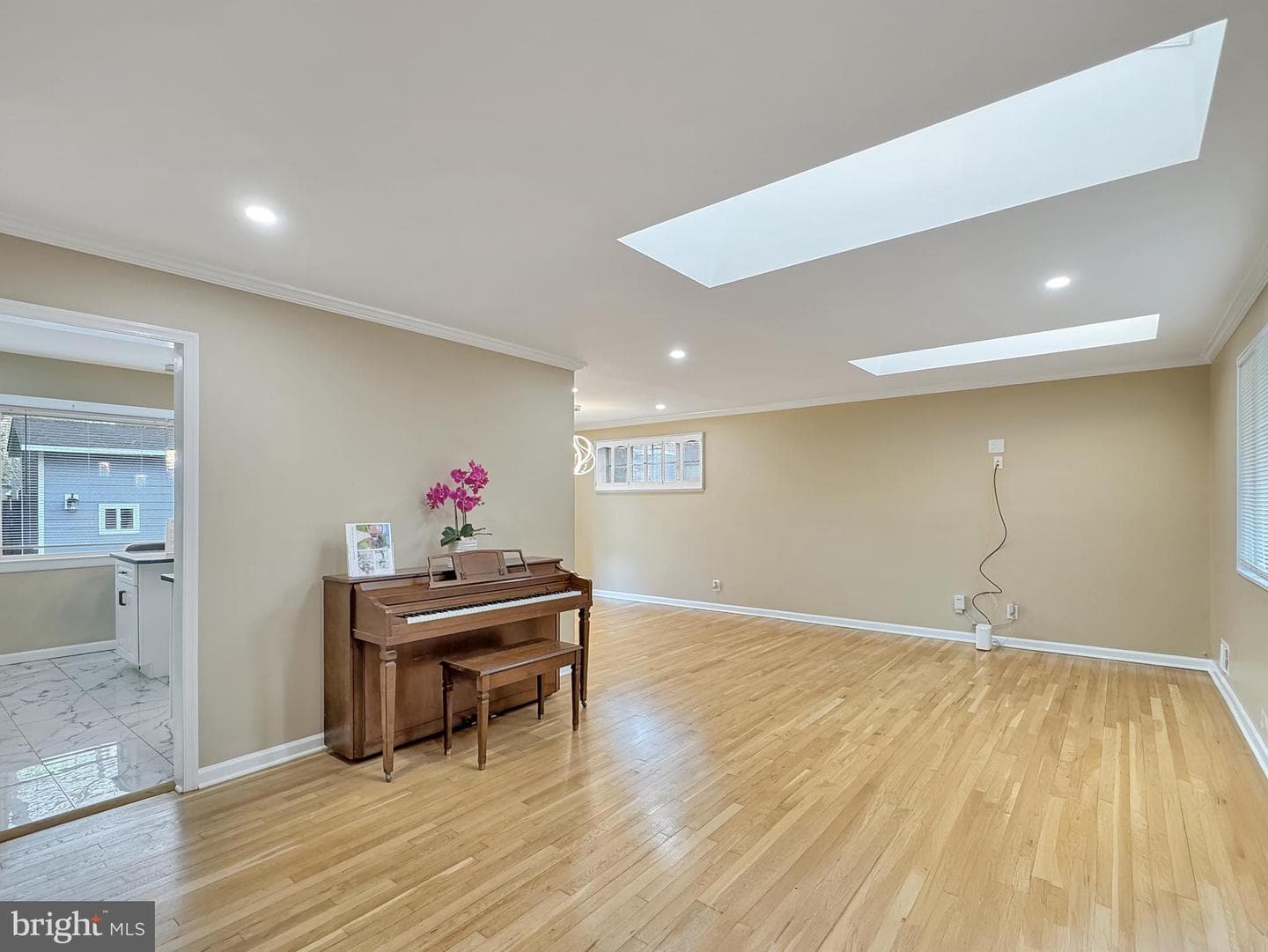 2408 Lillian Drive photo 6