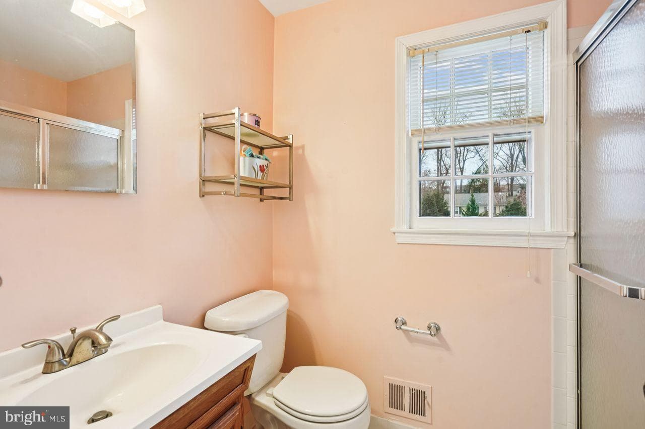 8020 Lakenheath Way photo 18