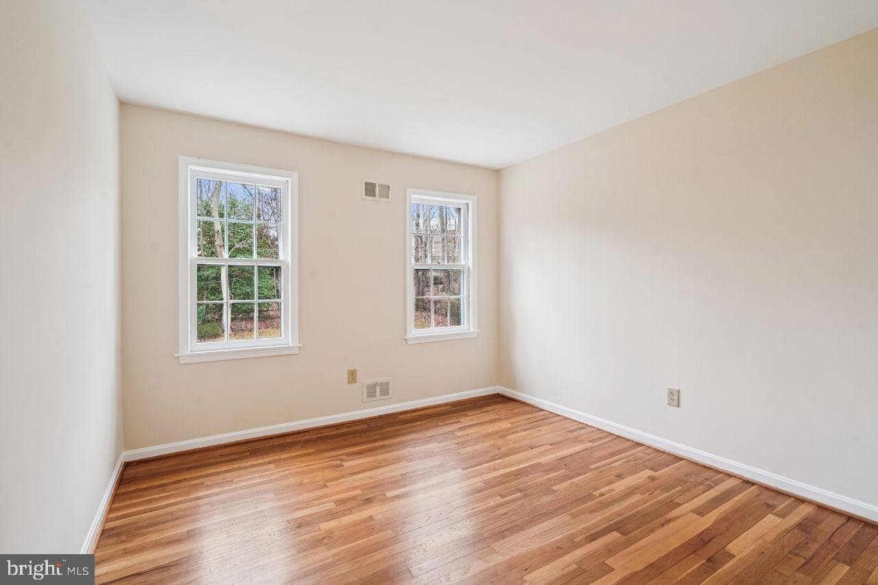 8020 Lakenheath Way photo 21