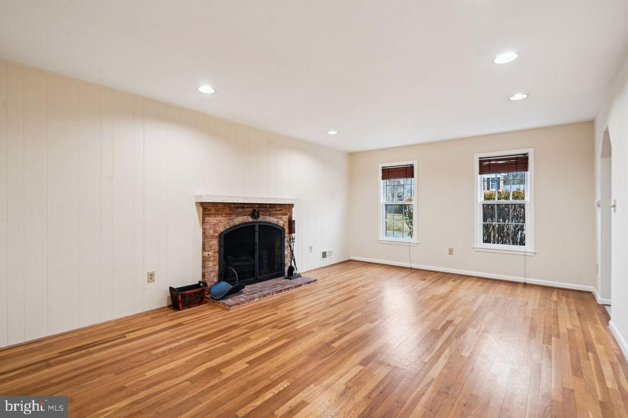 8020 Lakenheath Way photo 7