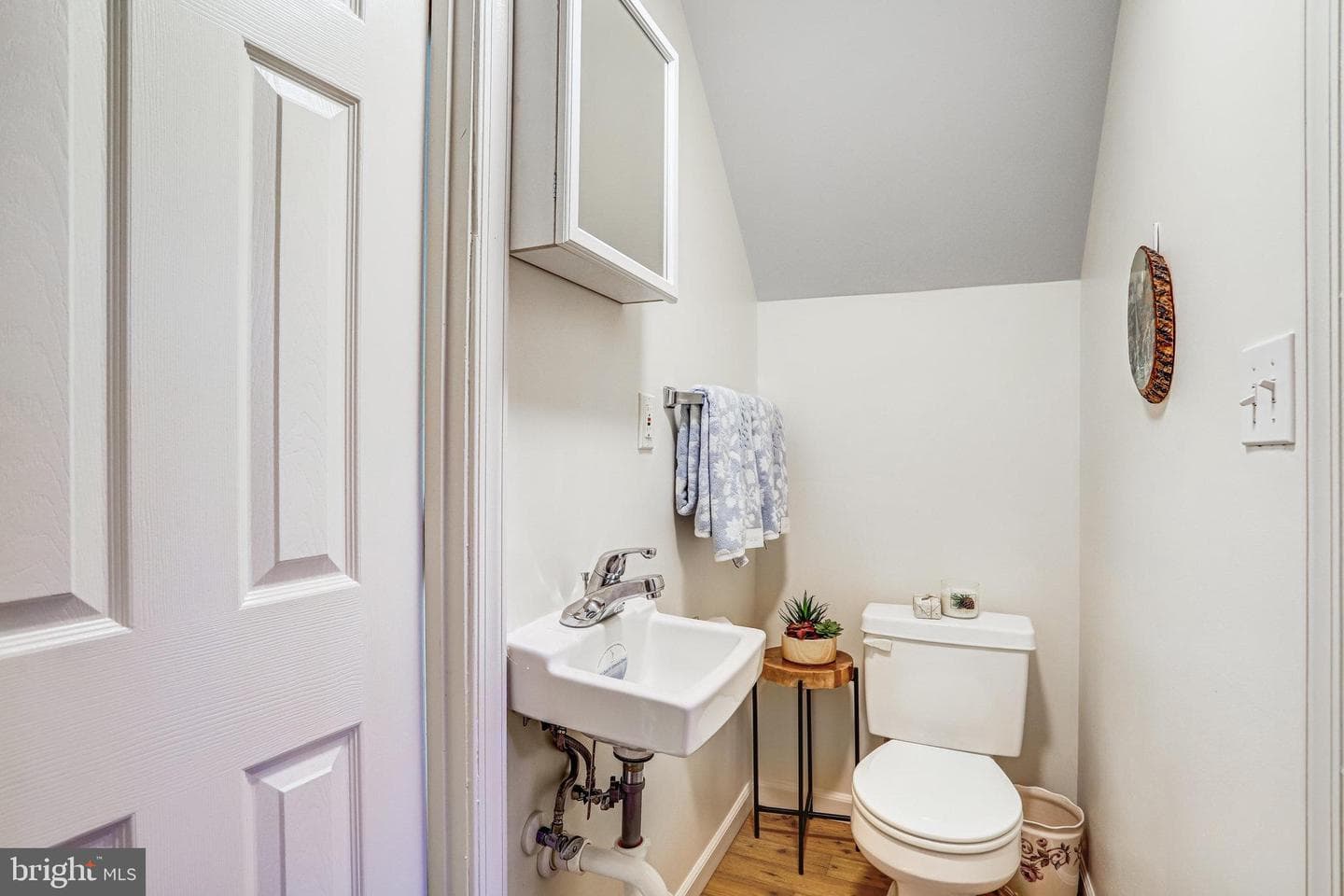 14425 Pebble Hill Lane photo 9