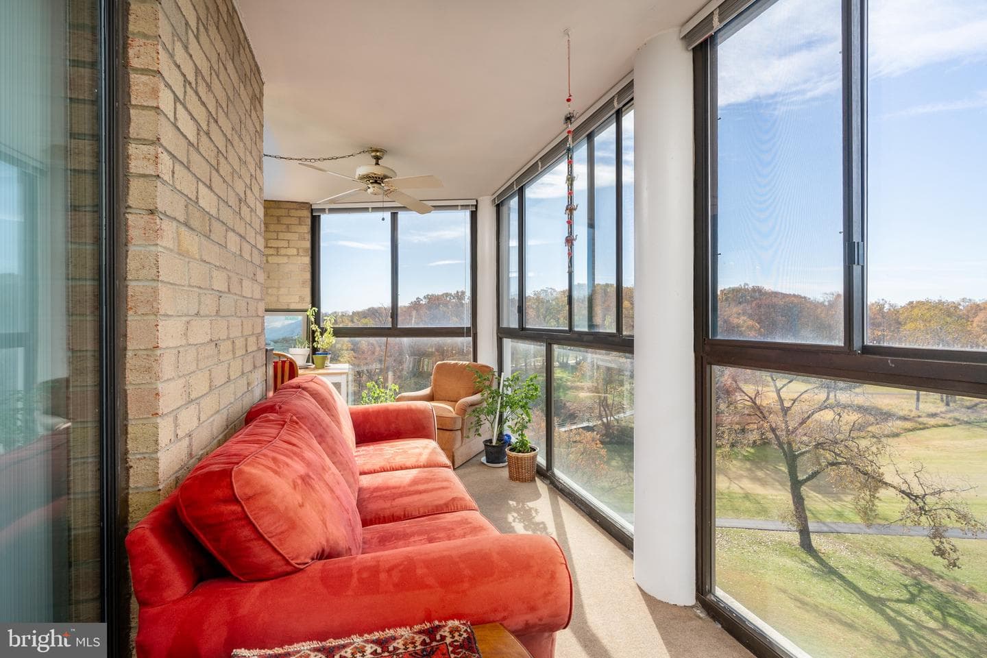 15101 Interlachen Drive #1-612 photo 5