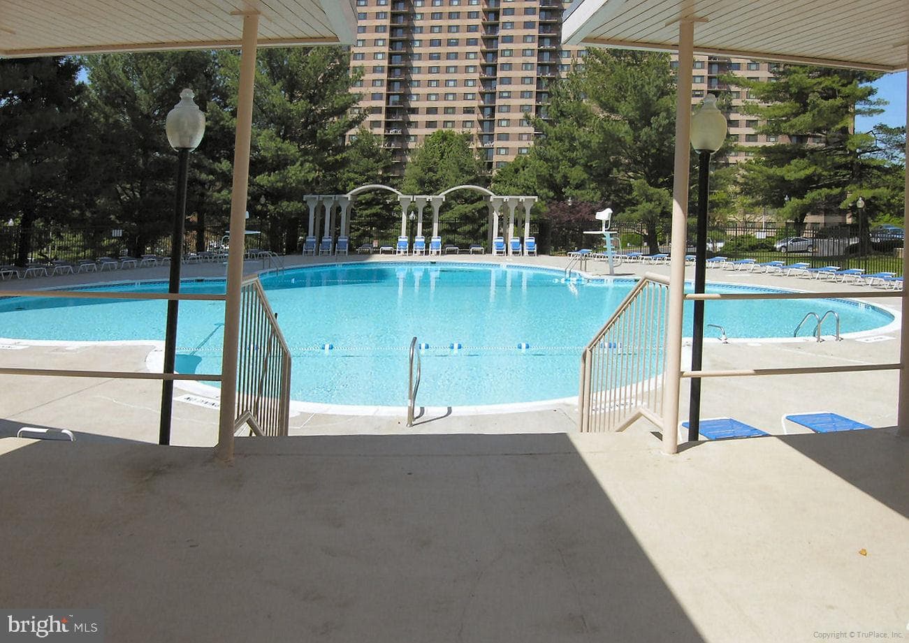 1121 University Boulevard W #907-B photo 31