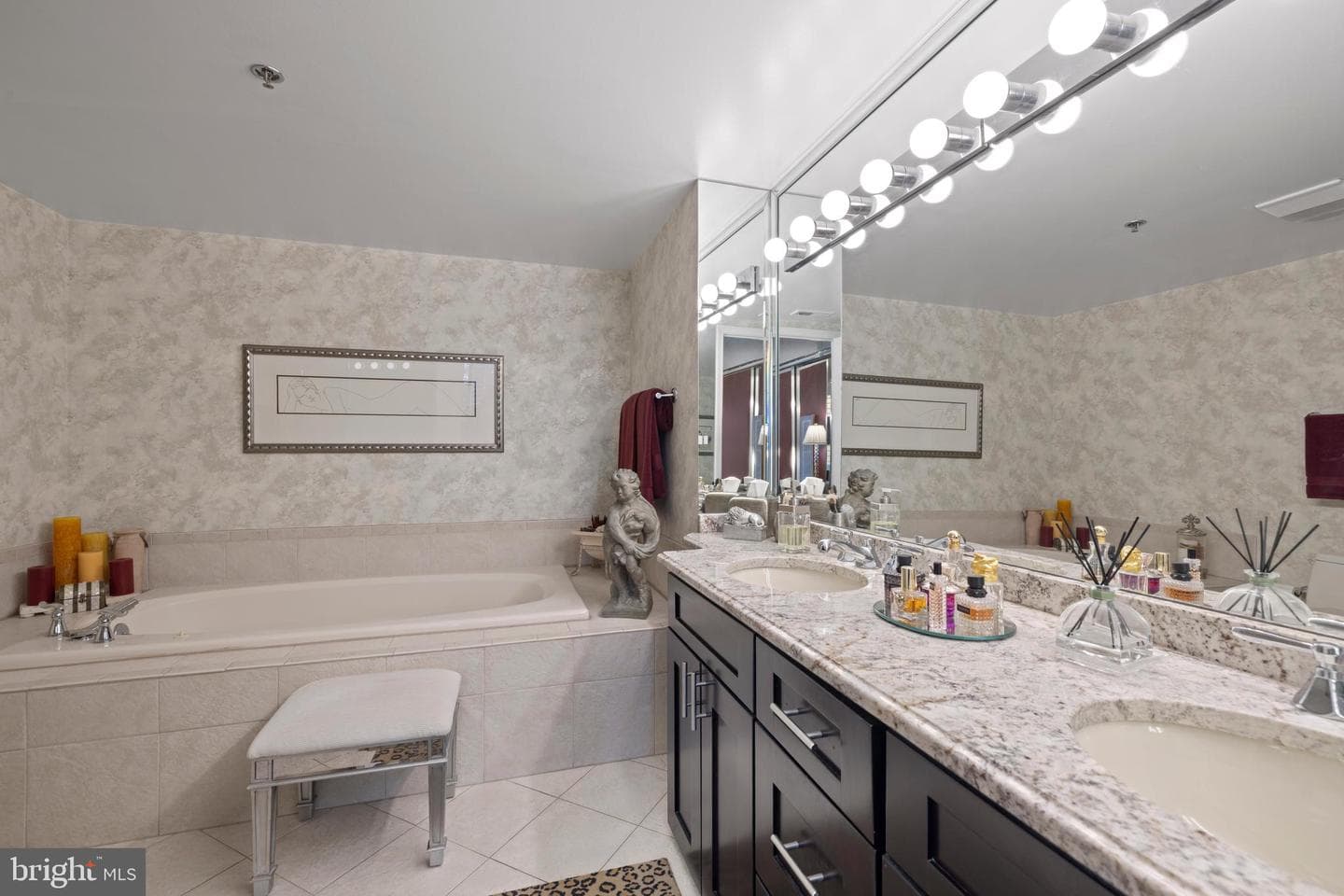 5809 Nicholson Ln # 307 photo 19