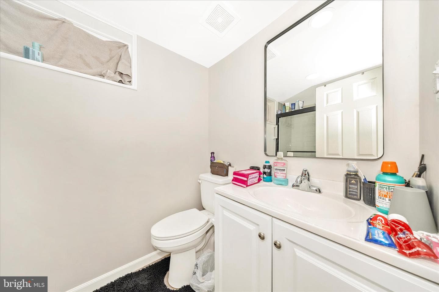 26120 Mount Vernon Avenue photo 9
