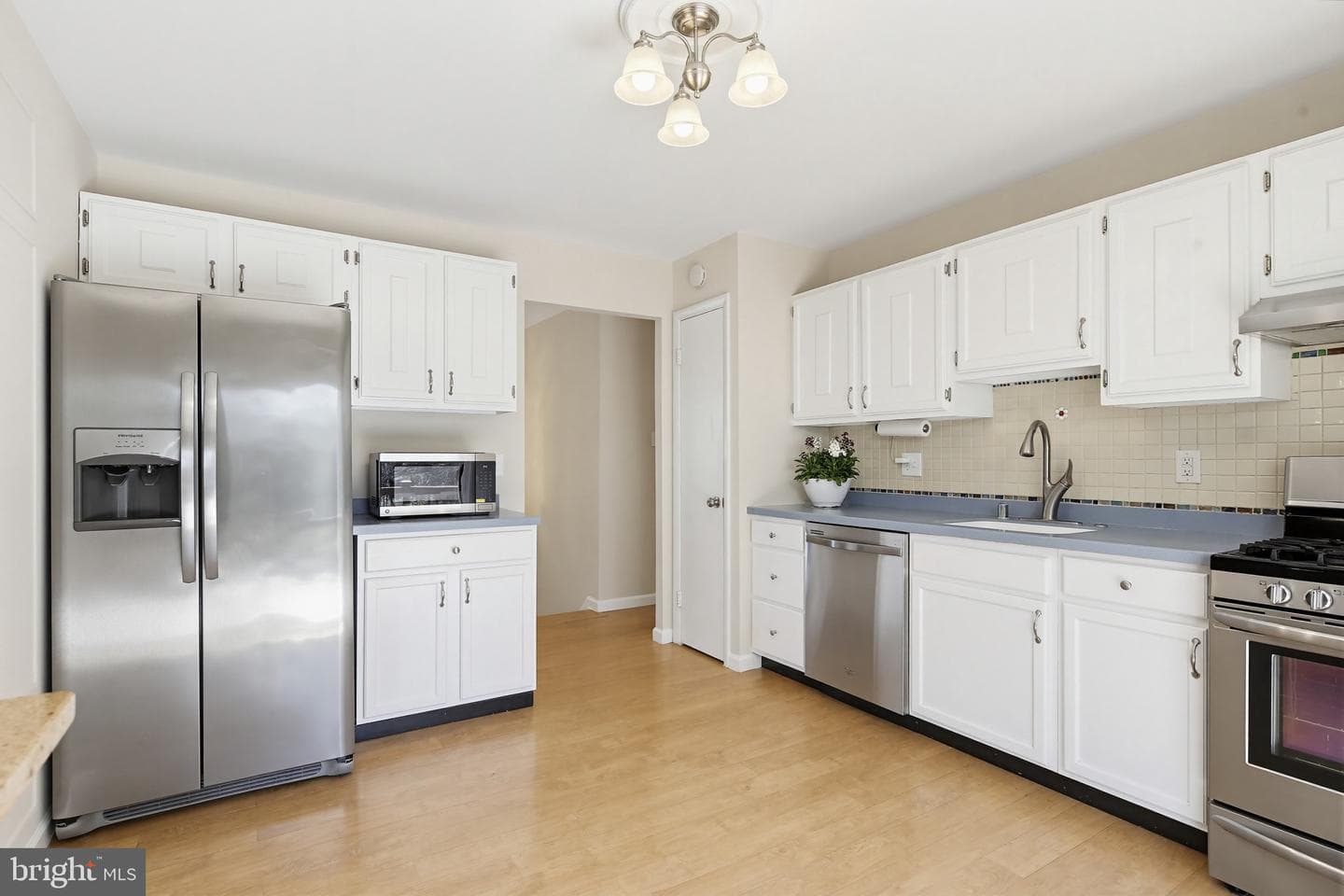 8640 Sedley Court photo 11