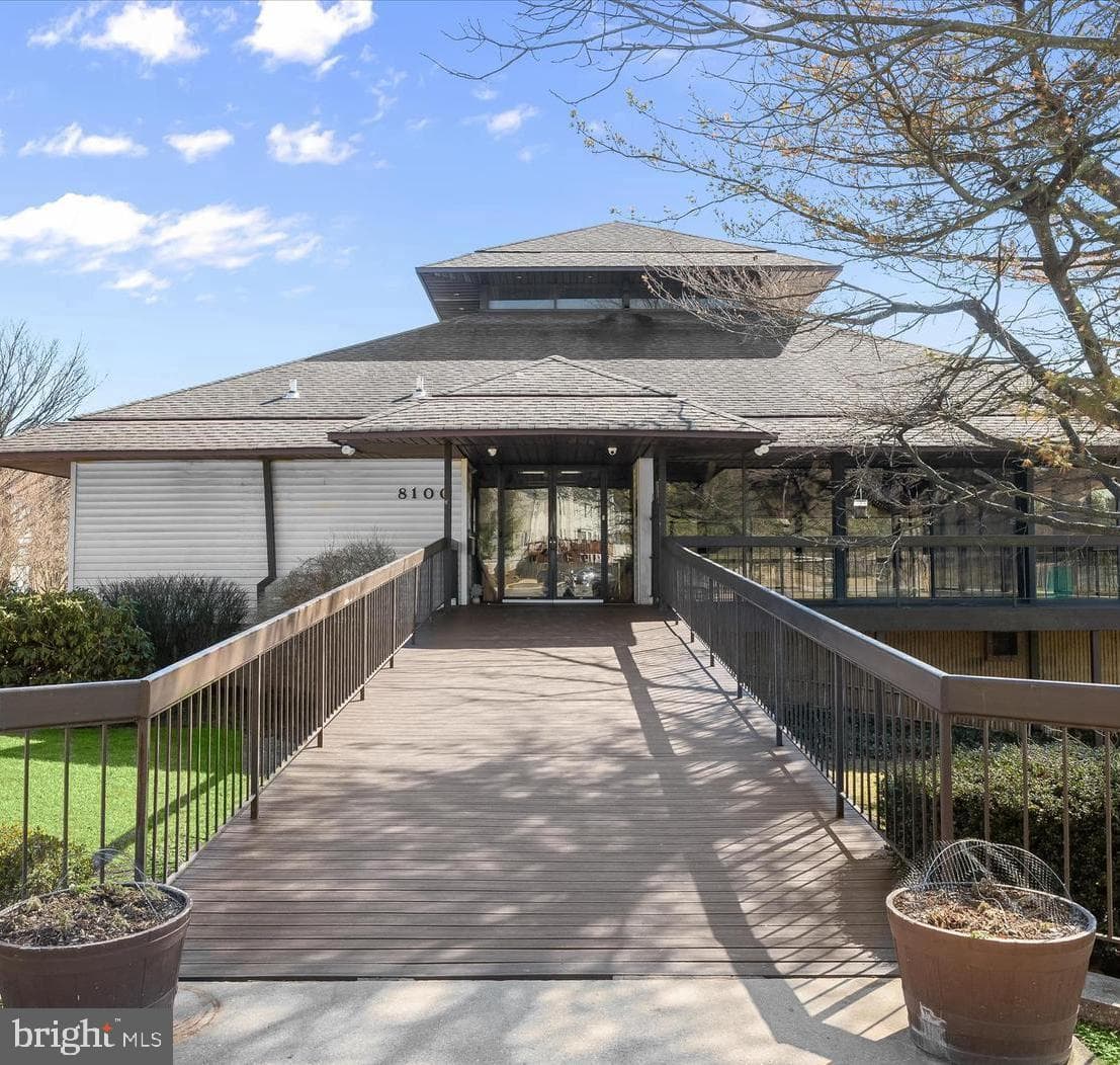 8640 Sedley Court photo 45