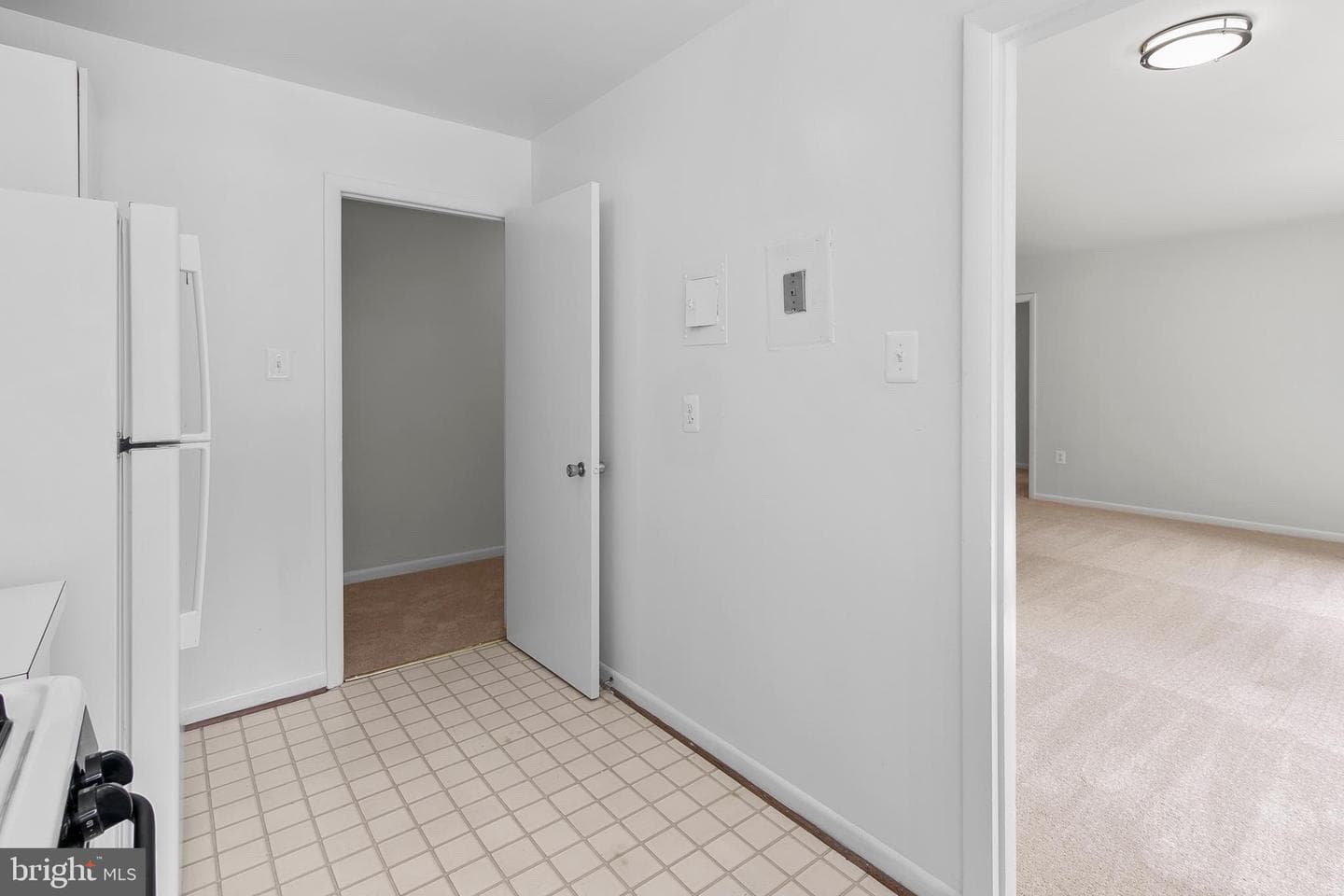 10626 Weymouth Street #204 photo 21