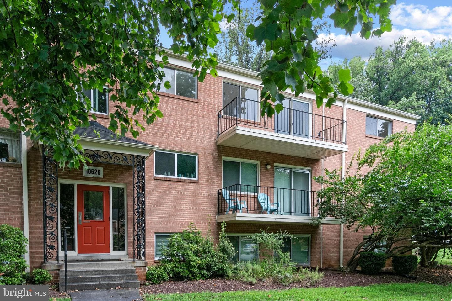 10626 Weymouth Street #204 photo 3