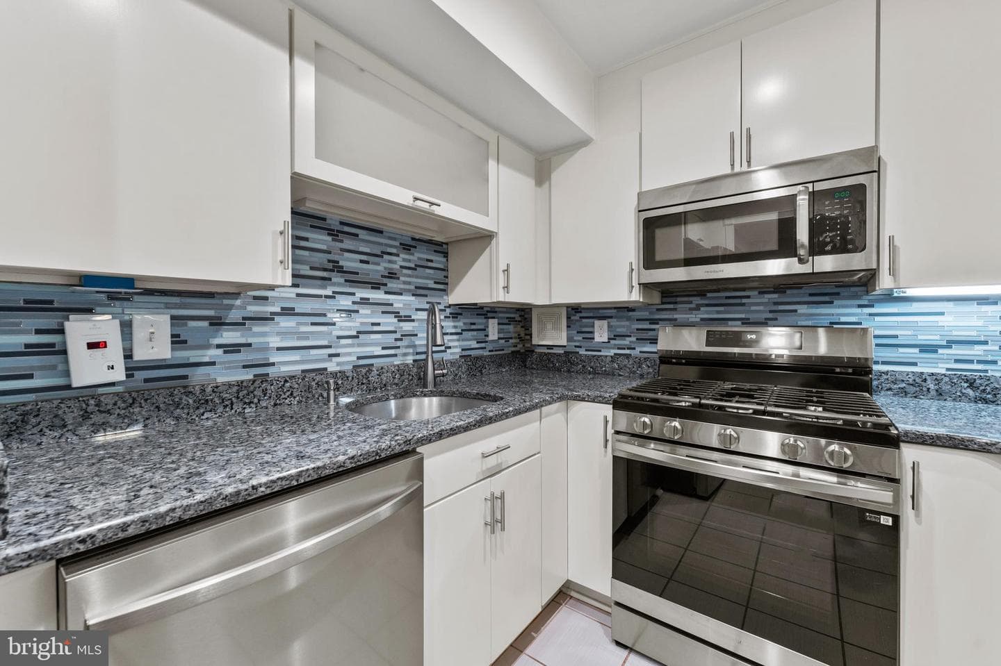 7541 Spring Lake Dr Unit #B-1 photo 15