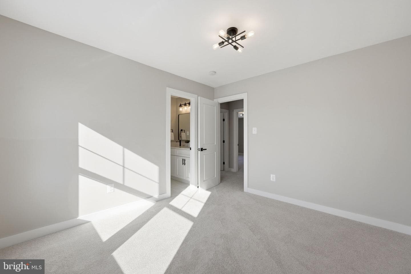 607 Burgundy Drive photo 31