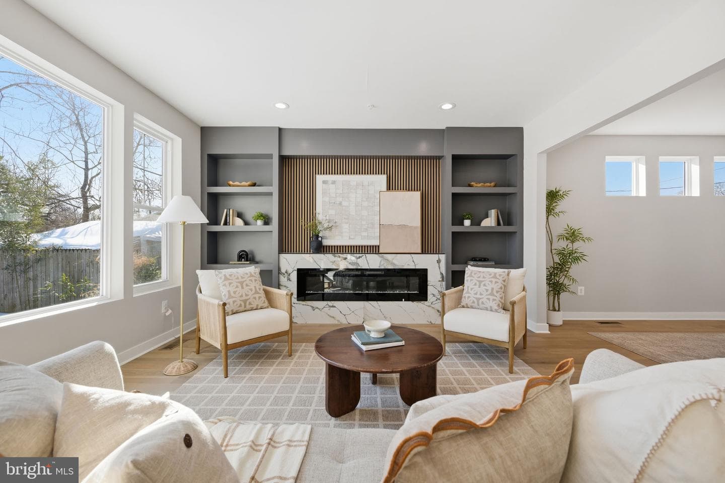 607 Burgundy Drive photo 6
