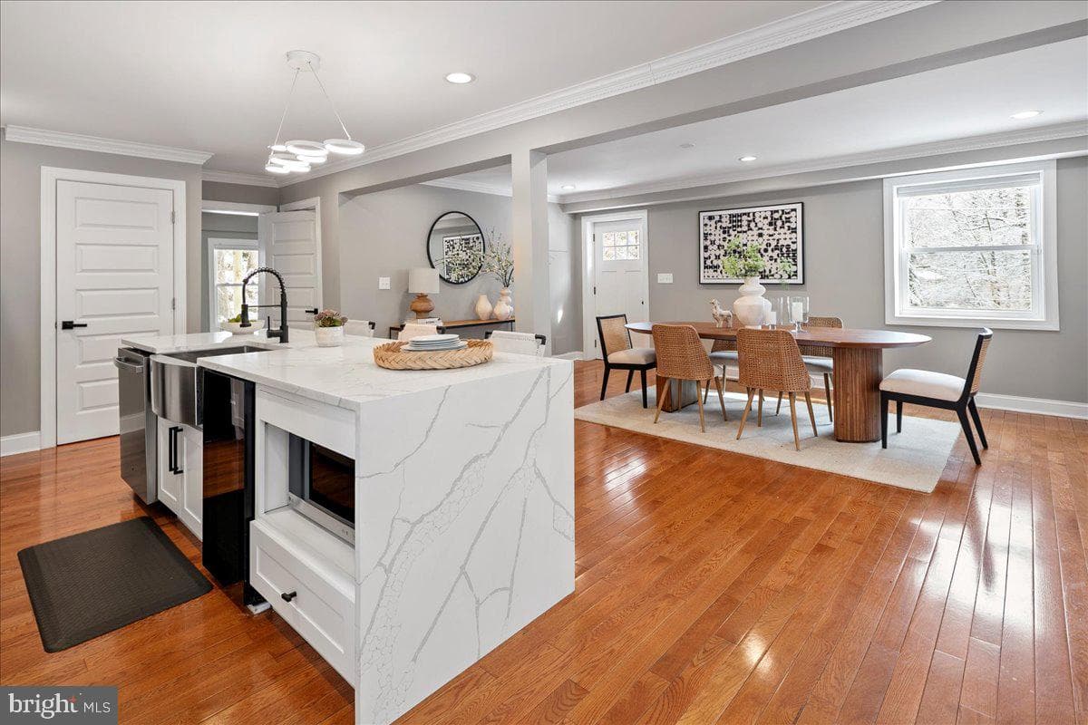111 Sunnyside Road photo 14