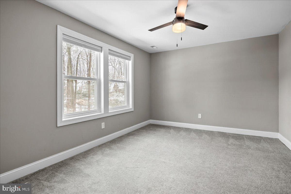 111 Sunnyside Road photo 31