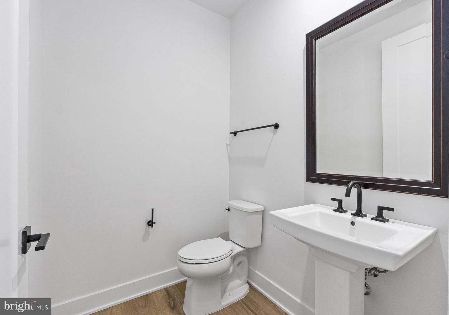 8607 Erdem Place photo 22