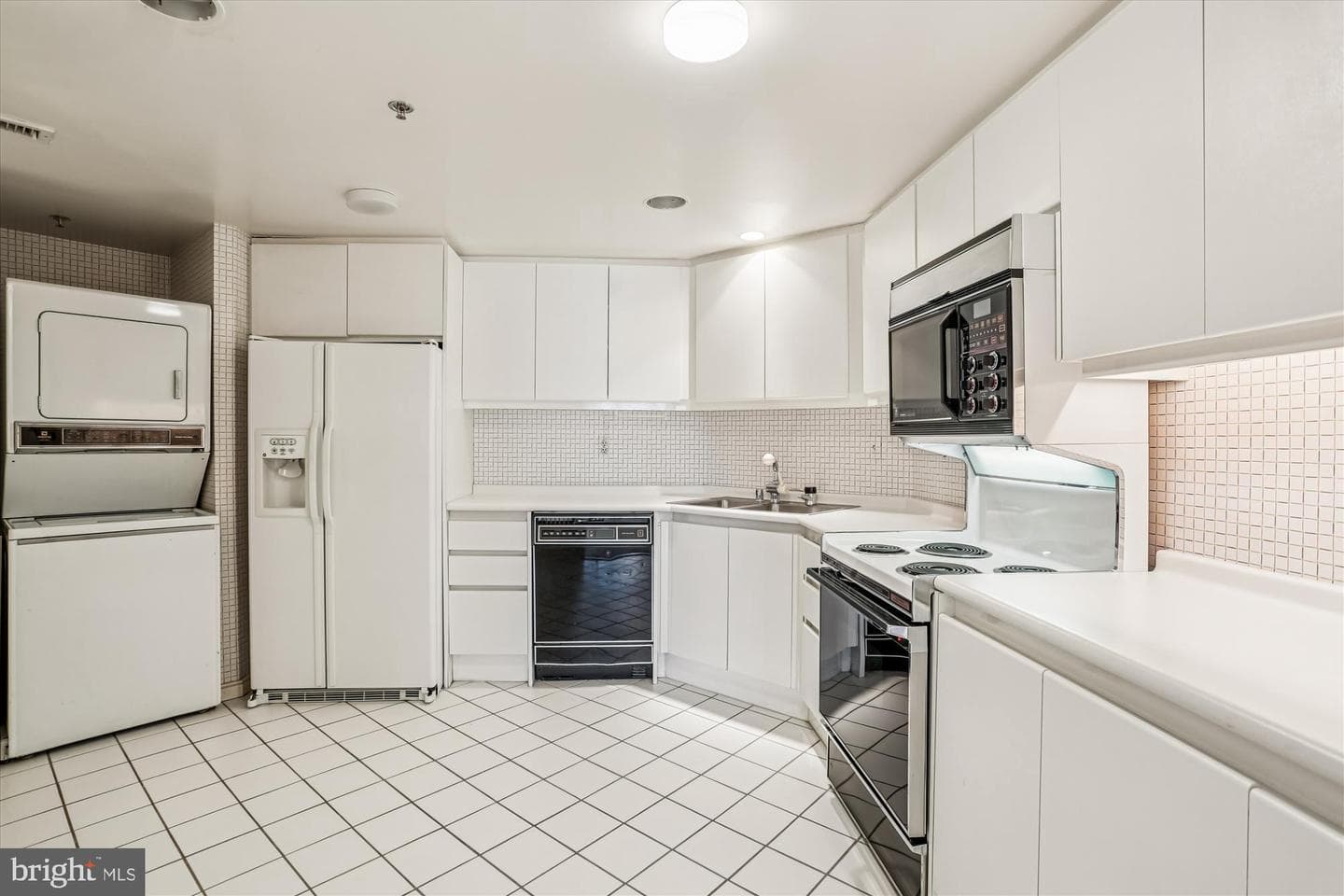 5600 Wisconsin Avenue #1303/1304 photo 43