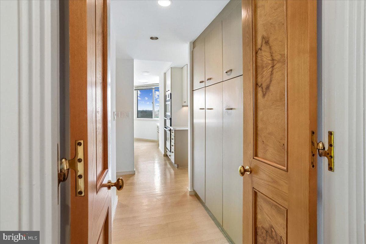 5600 Wisconsin Avenue #1303/1304 photo 7