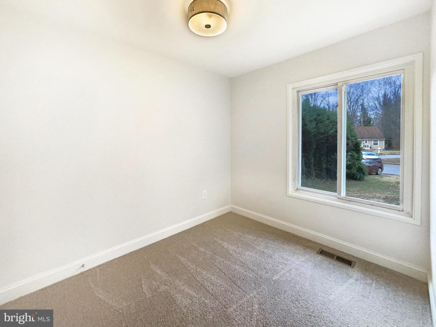 10103 Meredith Avenue photo 4