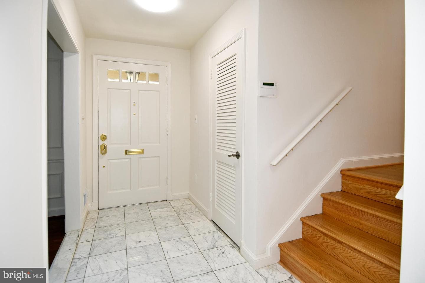 7109 Radnor Road photo 2