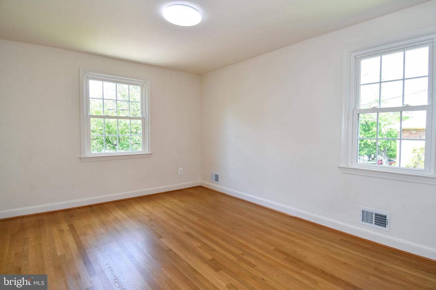 7109 Radnor Road photo 29