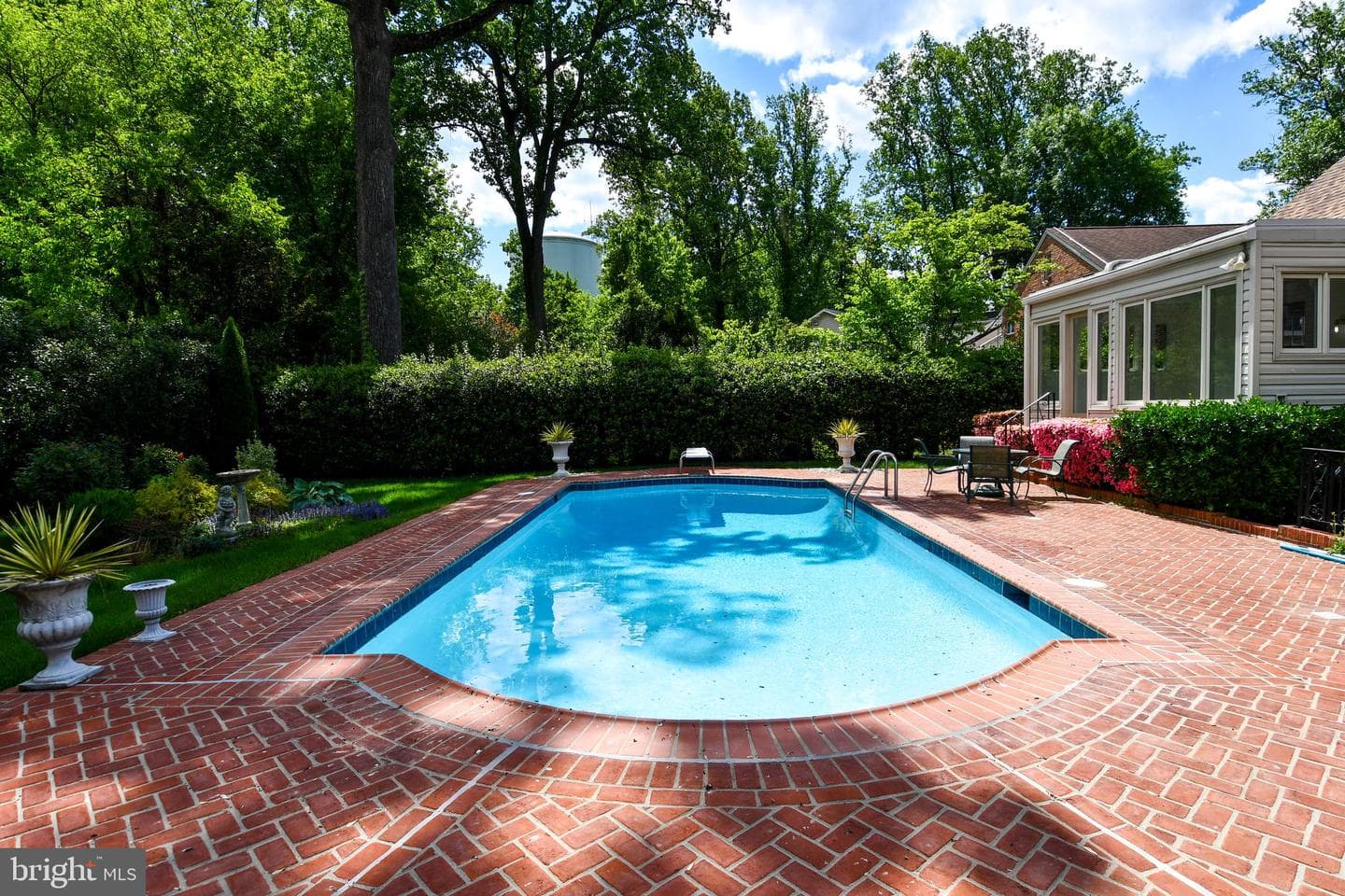 7109 Radnor Road photo 60