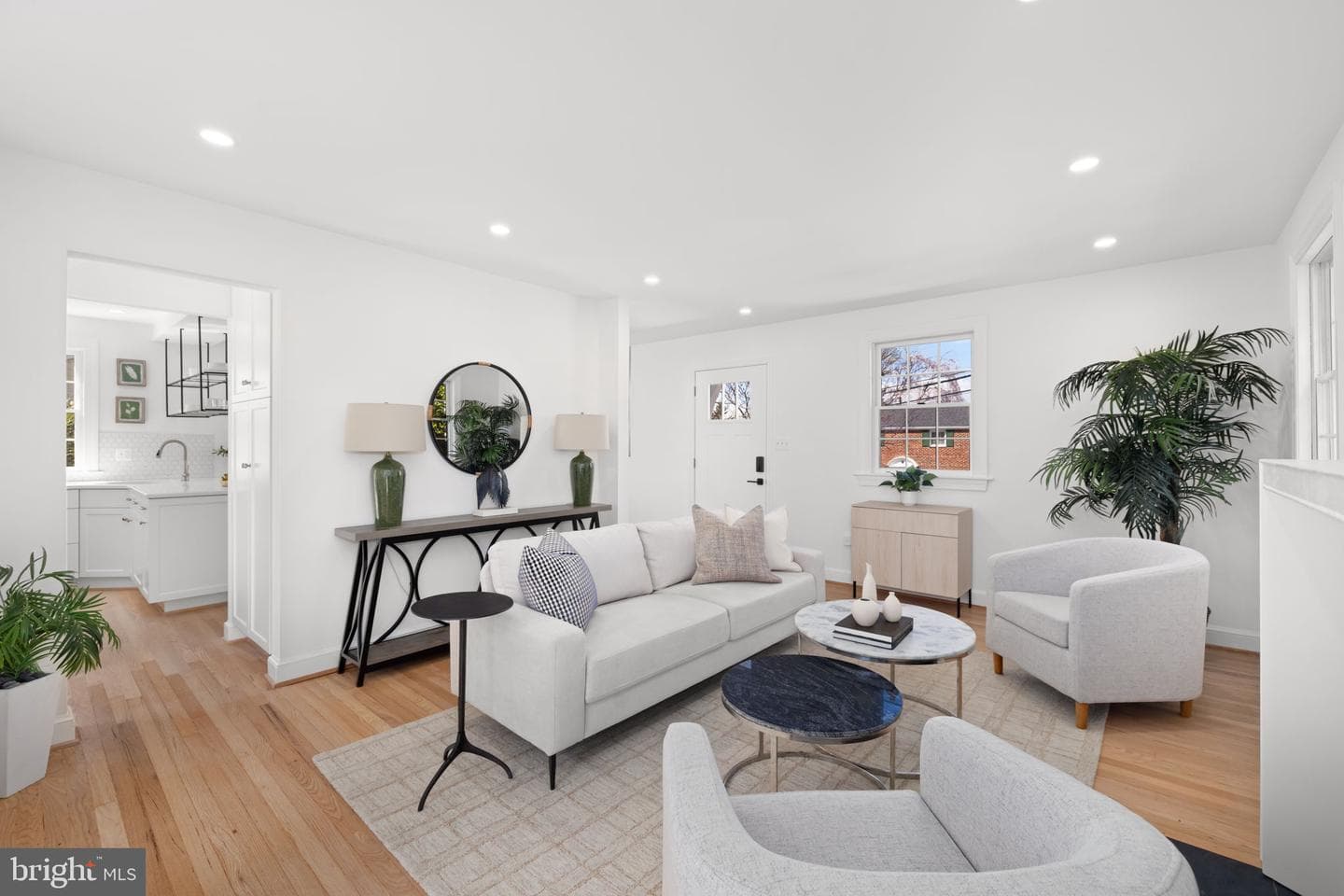 2612 Spencer Road photo 2