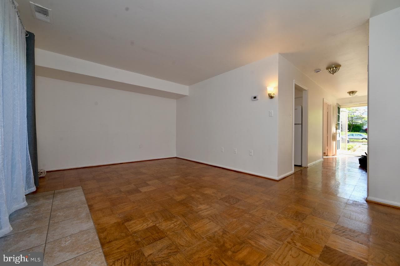 656 Azalea Drive #4-656 photo 7