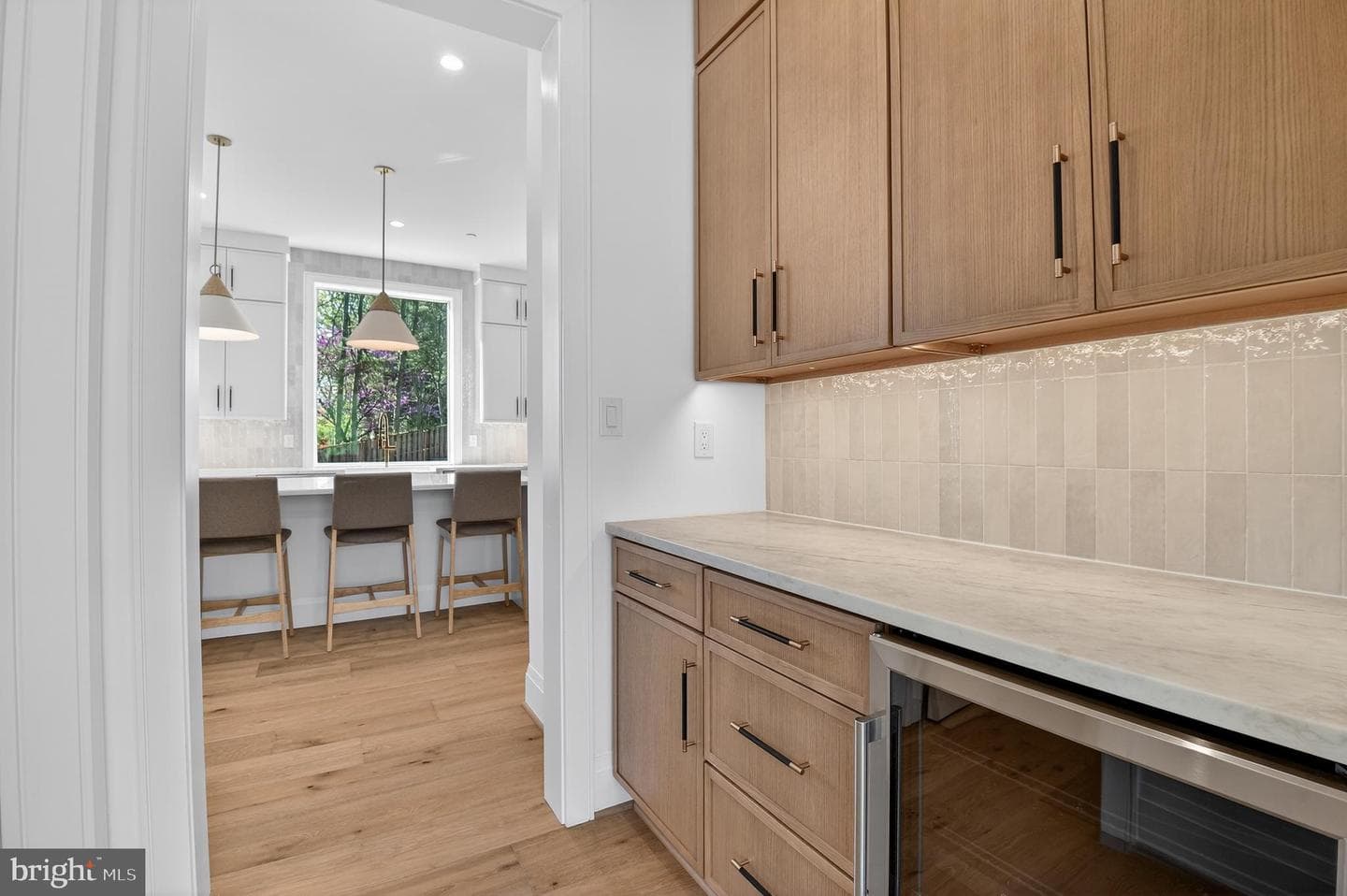 5011 Newport Avenue photo 16