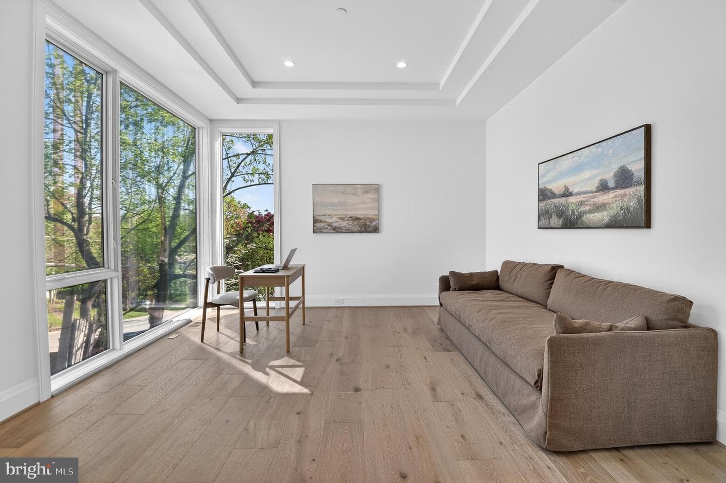 5011 Newport Avenue photo 20