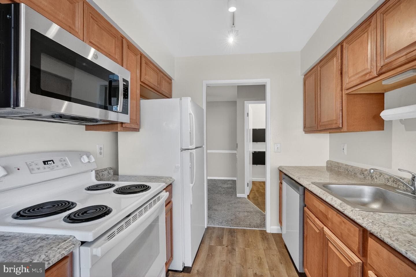 15320 Pine Orchard Drive #83-C1 photo 3
