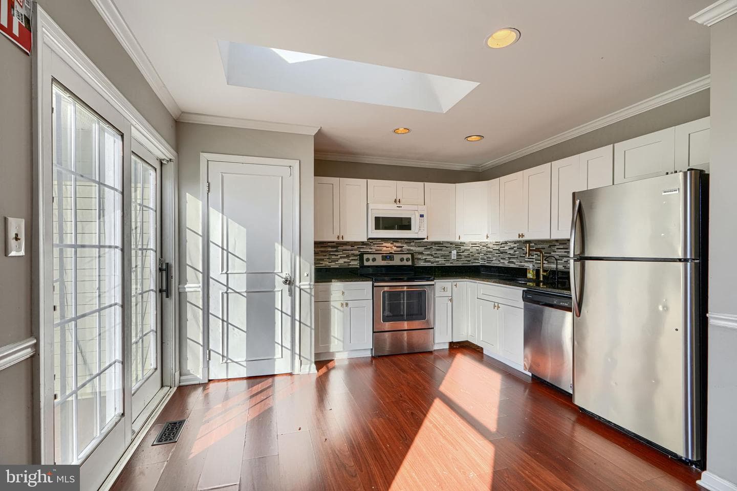 10100 Lewis Drive photo 17