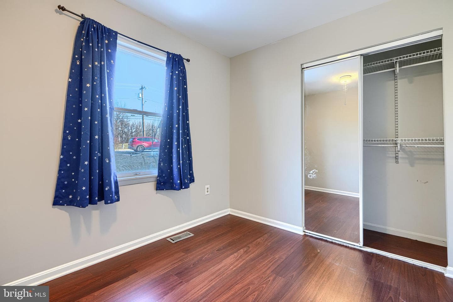 10100 Lewis Drive photo 25