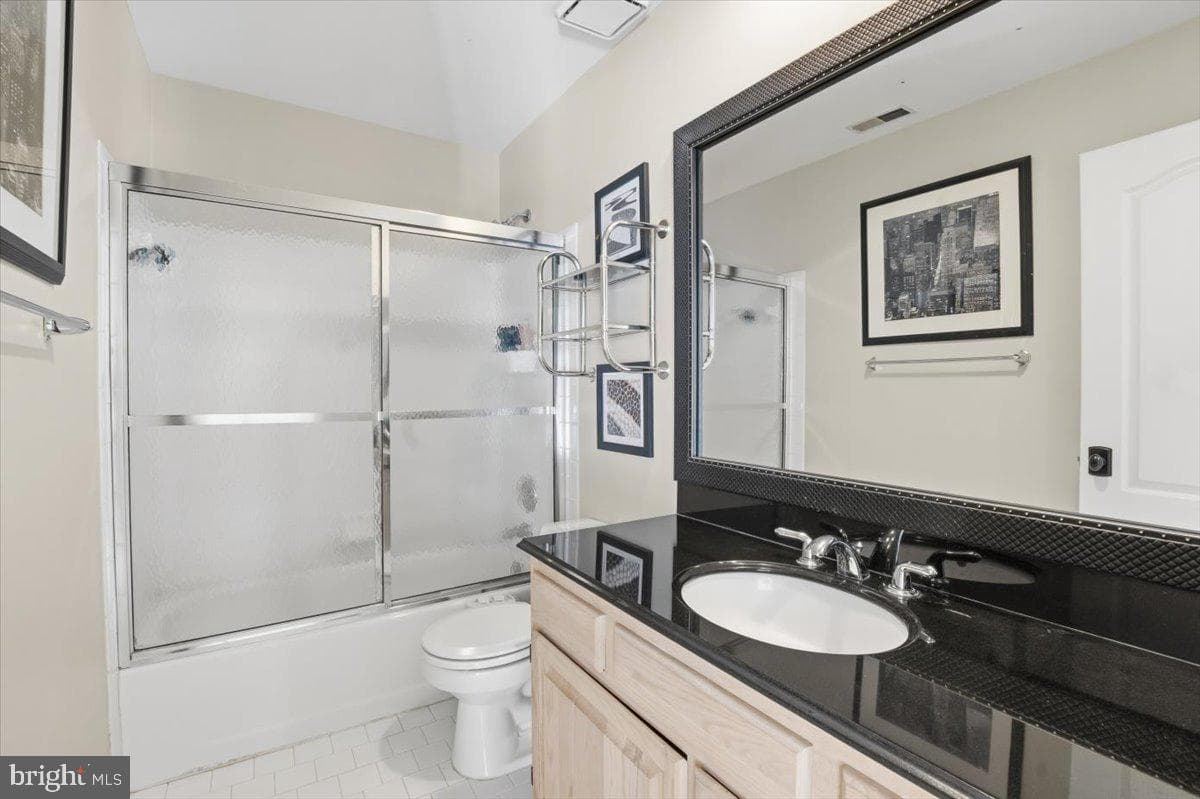 11221 Welland Street photo 48