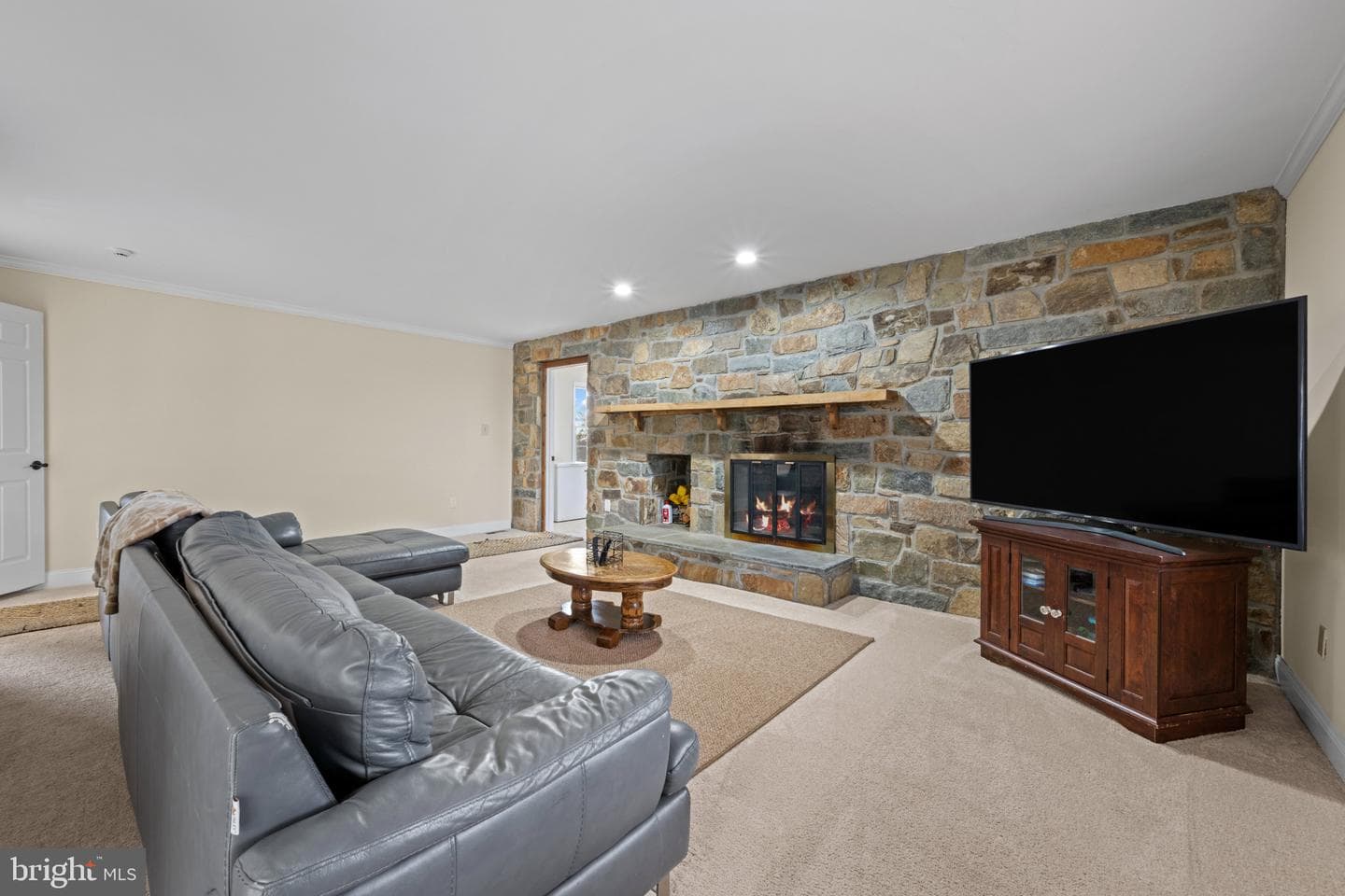 22340 Flintridge Drive photo 27