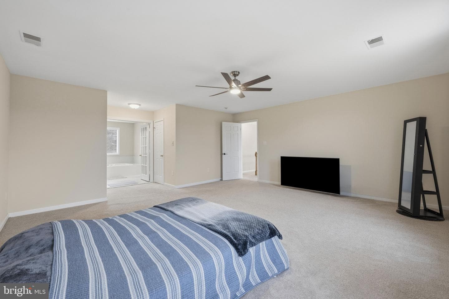 22340 Flintridge Drive photo 36