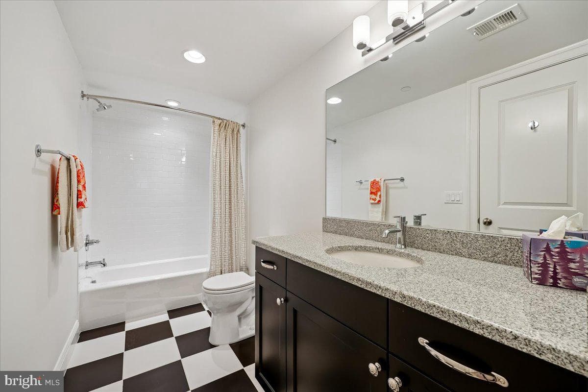 5709 Oldchester Road photo 46