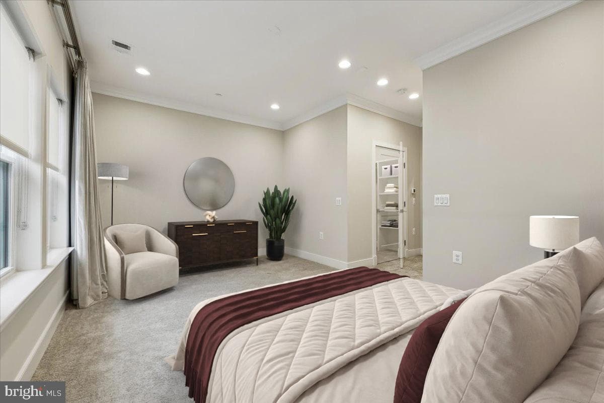 10340 Grosvenor Place photo 25