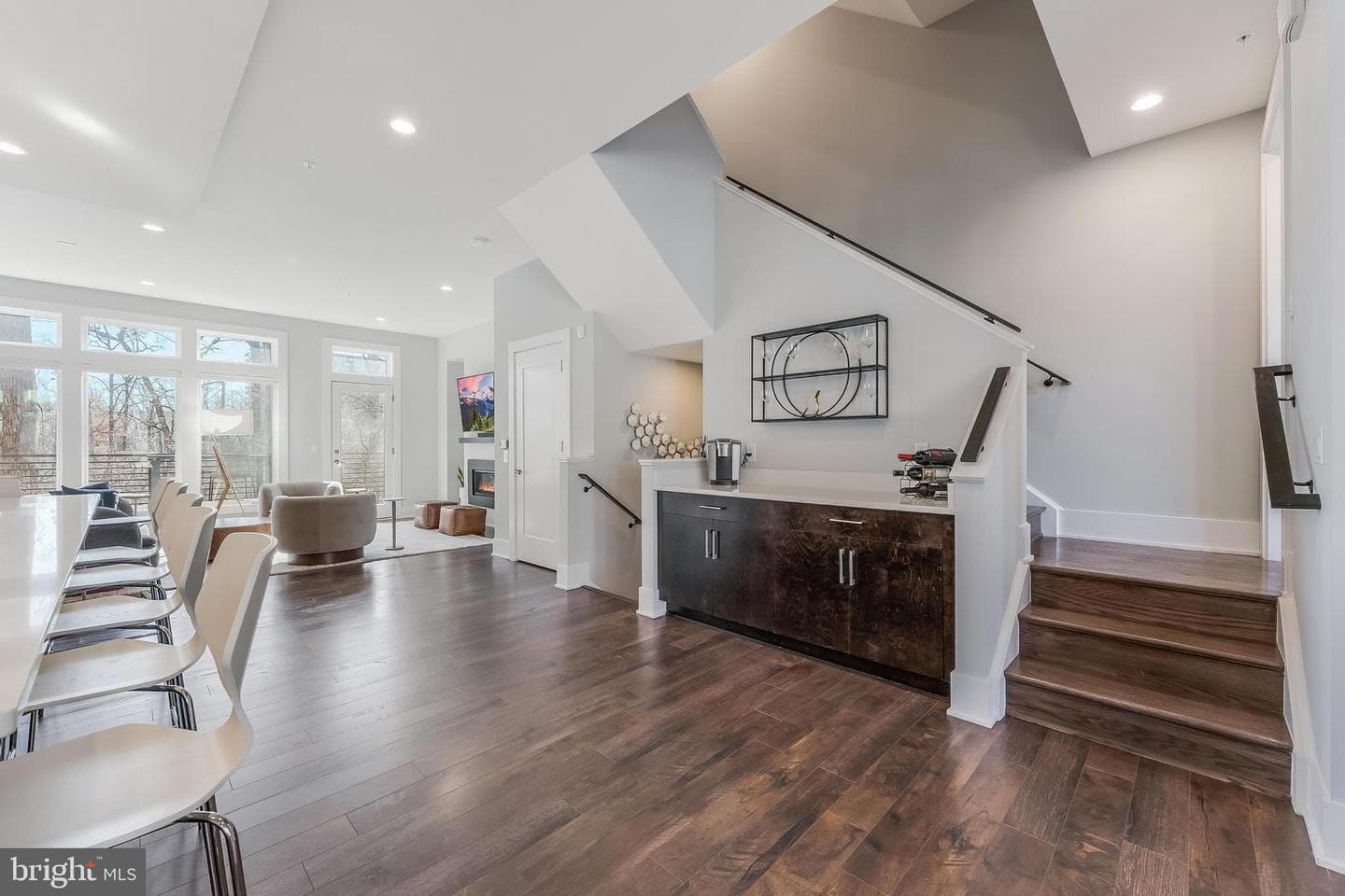 5348 Merriam Street photo 11