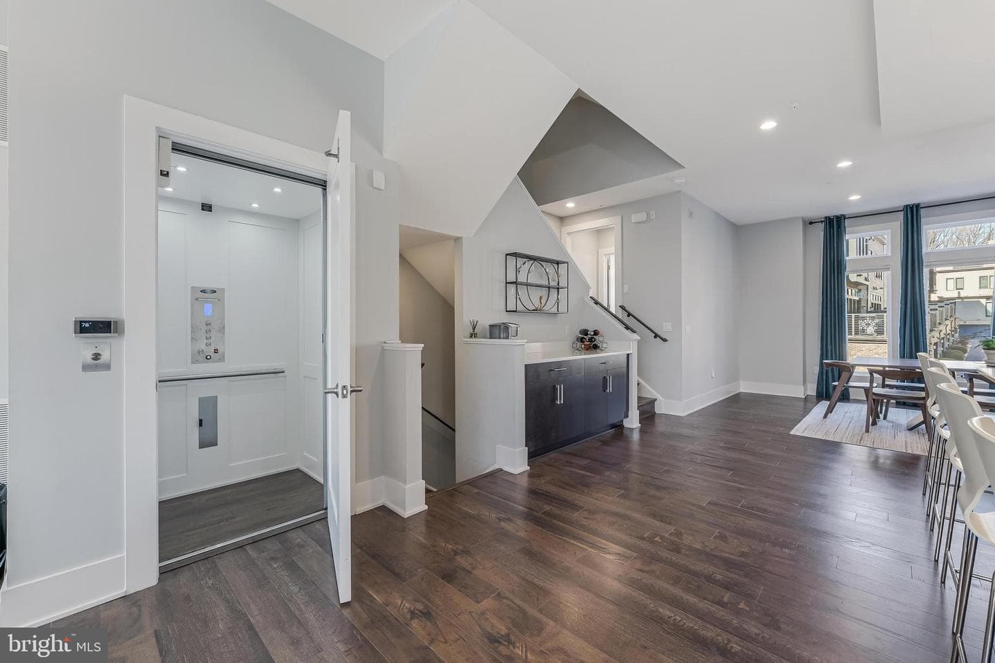 5348 Merriam Street photo 12