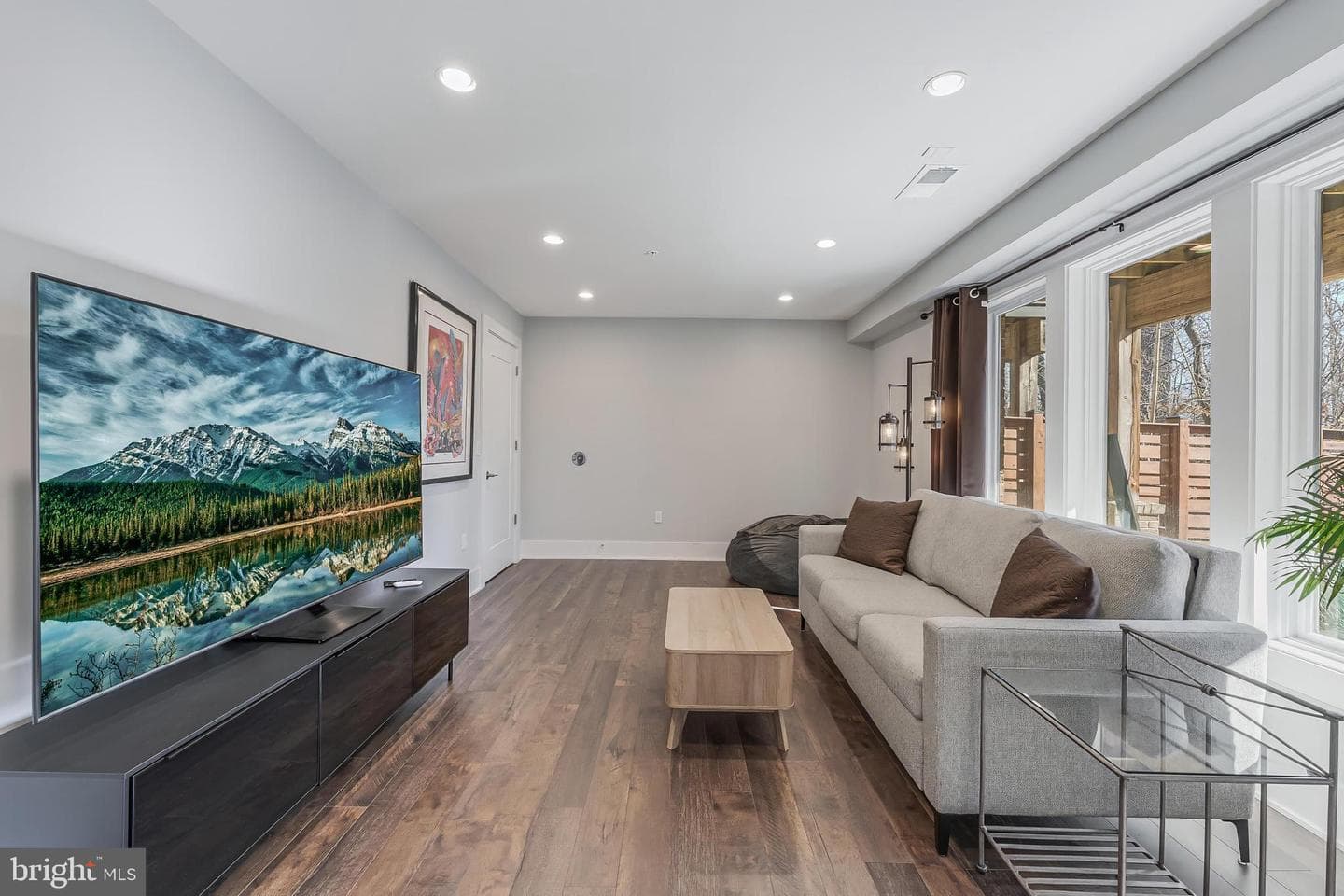 5348 Merriam Street photo 15