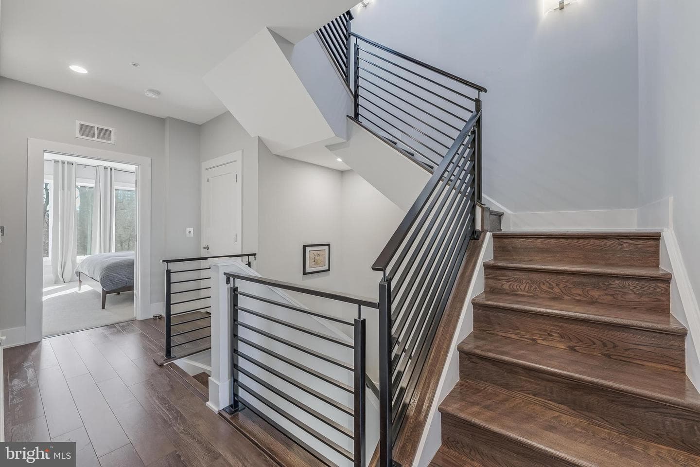 5348 Merriam Street photo 32