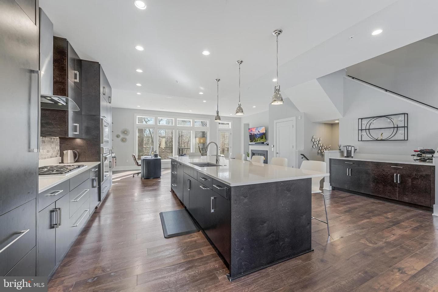 5348 Merriam Street photo 8