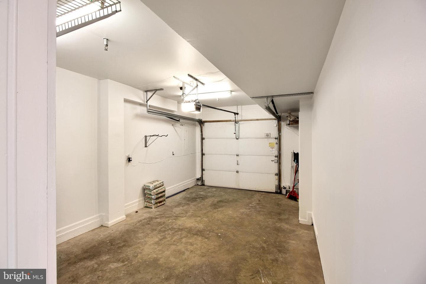 1227 Fidler Lane photo 32