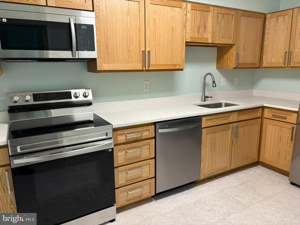 15115 Interlachen Drive #3-1020 photo 6